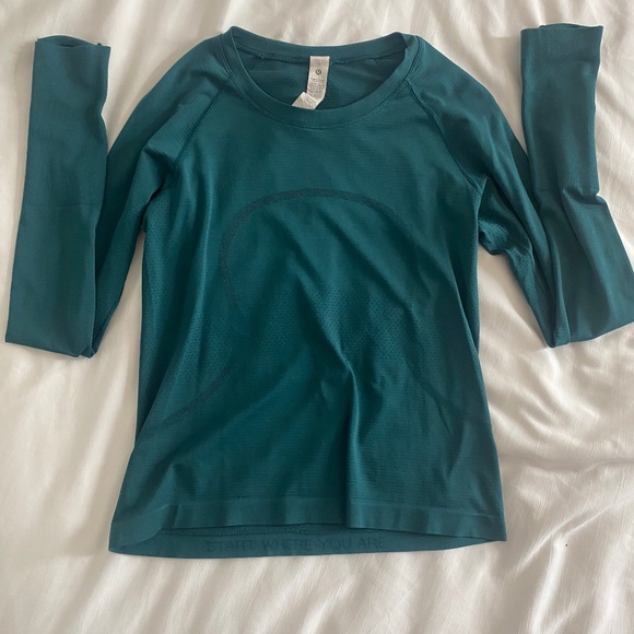 Swiftly Tech Long Sleeve 2.0 *Race Length - Picture 1 of 4